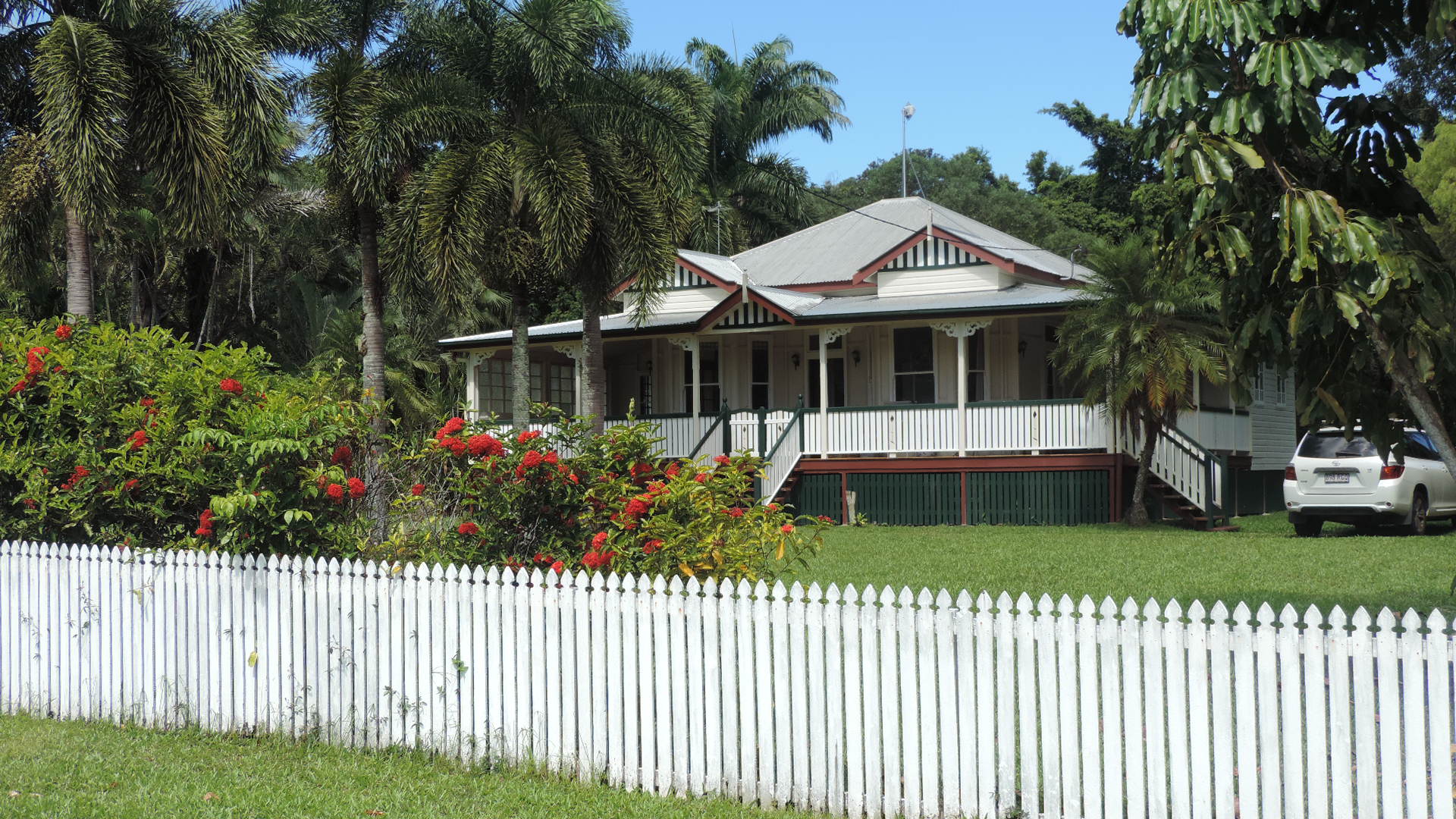 Simple Ways to Prepare Your Country Property for Sale